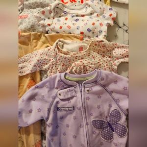 8 piece bundle 0-3 months